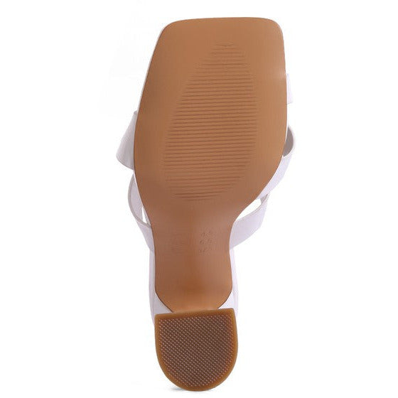 SNATCHED TOE RING HEELED SANDALS