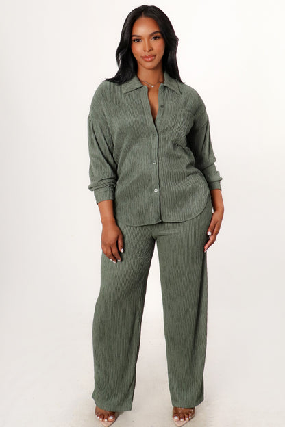 The Weekend Ease 2-Piece Crinkle Set