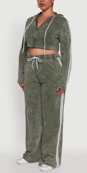 Curvy Chic Varsity Set